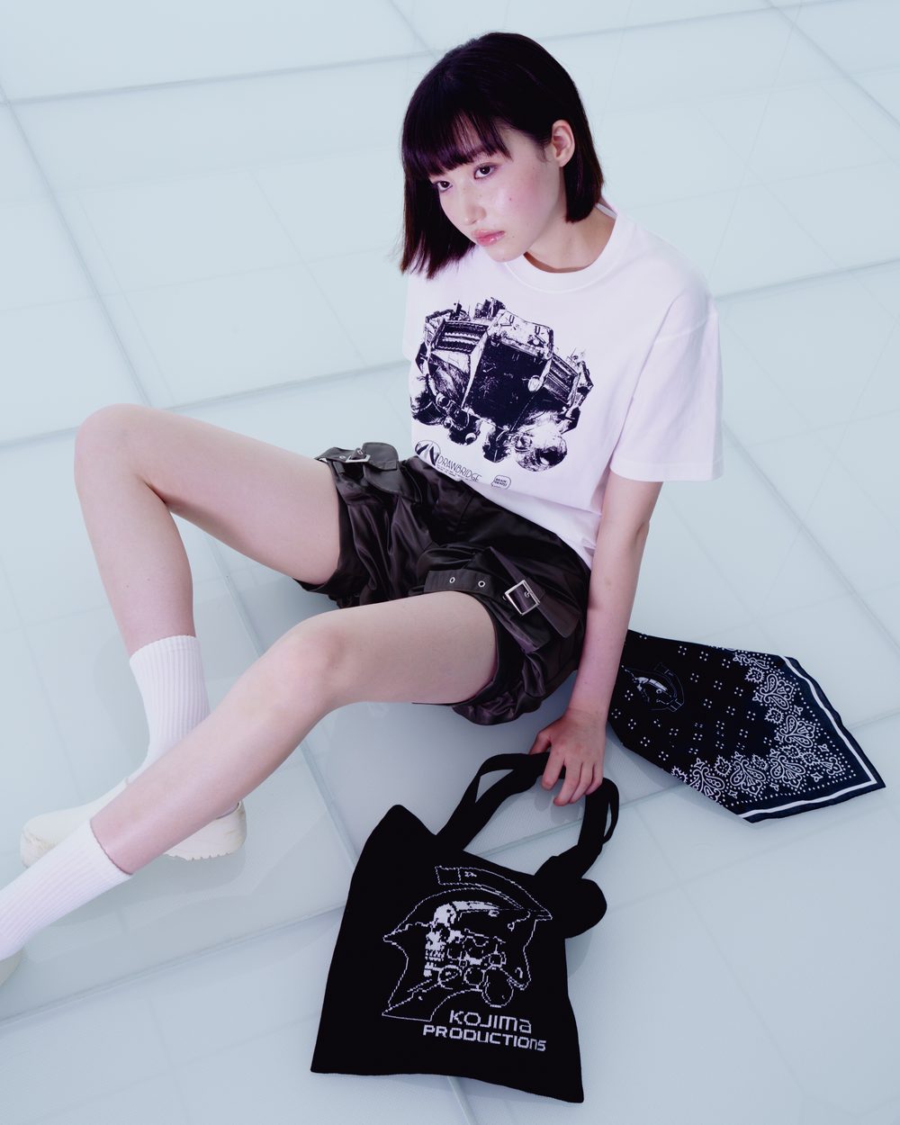 STRAND STORE Look 01