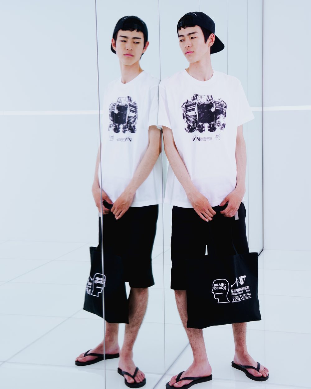 STRAND STORE Look 02